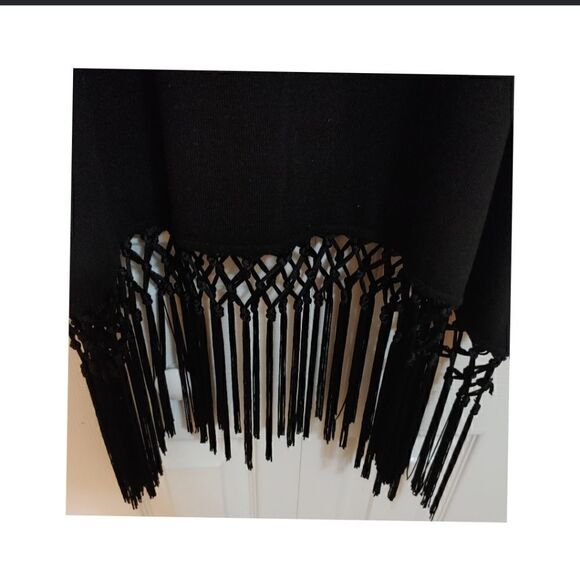 Women's Black Sleeveless Fringed Top By La Los Angeles Size L/XL EUC - Picture 3 of 6